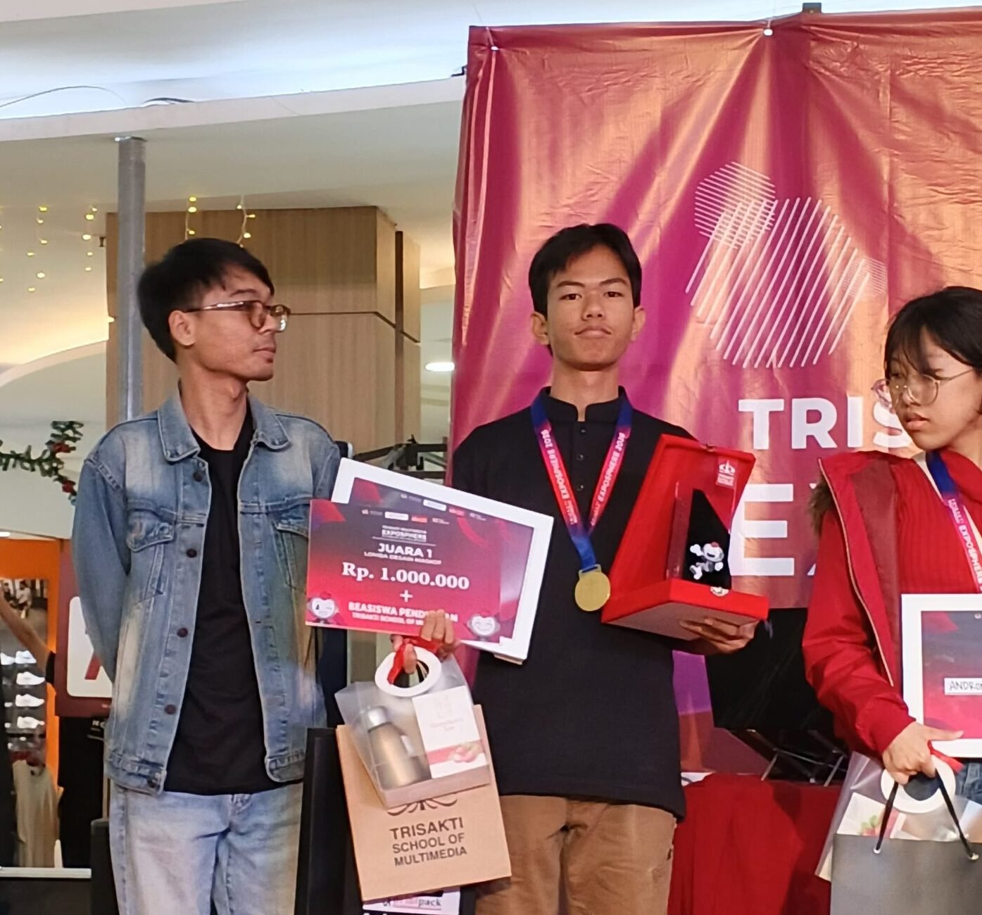 Desain Maskot Mall Bassura Trisakti Multimedia Exposphere